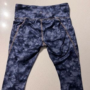 Athleta tie dye legging